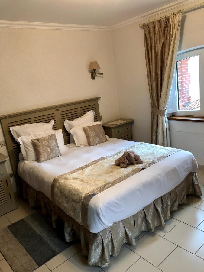 Champagne Andre Bergere & Suites Еперне Екстериор снимка