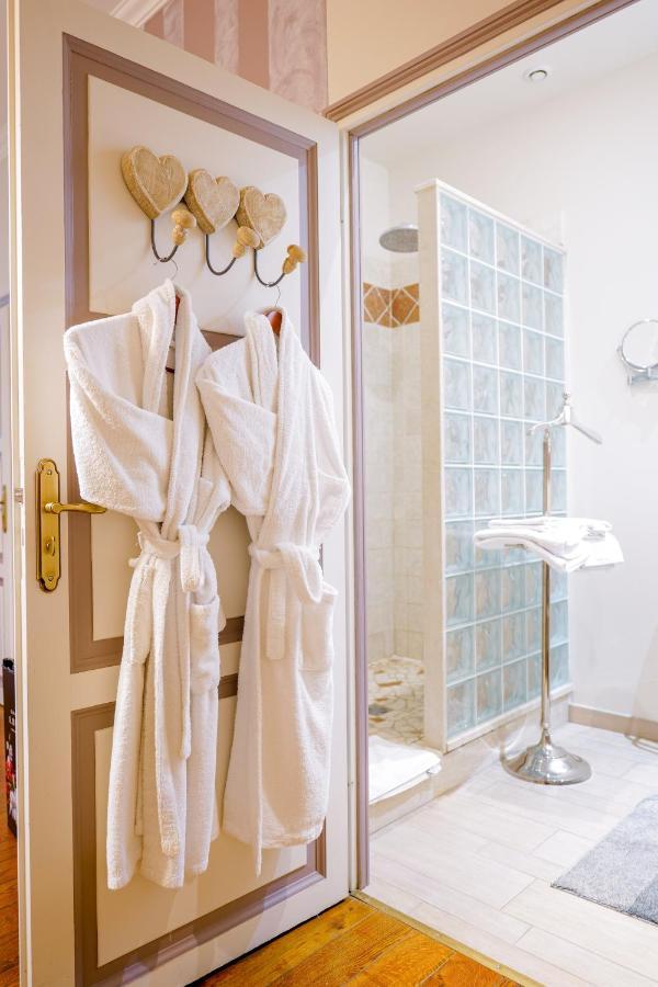 Champagne Andre Bergere & Suites Еперне Екстериор снимка