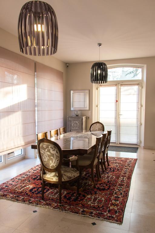 Champagne Andre Bergere & Suites Еперне Стая снимка